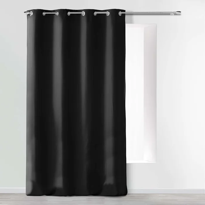 Tende oscuranti effetto lino naturale Japandi in camera da letto
