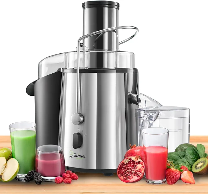Estrattore lento Hurom H-AA con vite ceramica e bicchiere di succo verde